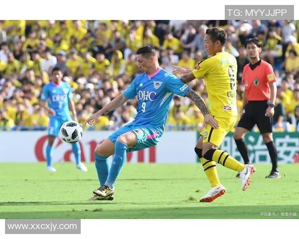 大分三神迎战东京绿茵争夺联赛关键三分的激烈对决