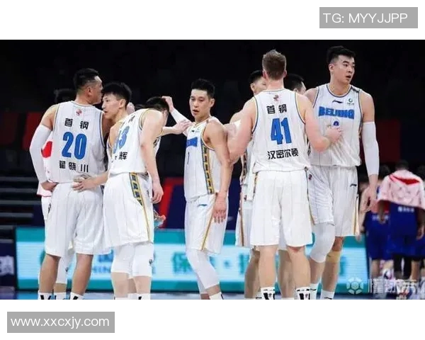 2017年CBA新疆队与深圳队激战回顾及精彩瞬间分析