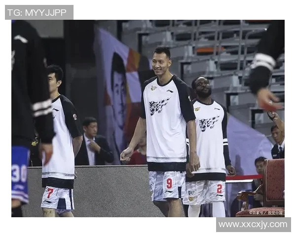 广东队与广厦队的激烈对决回顾：2017至2018赛季精彩瞬间分析