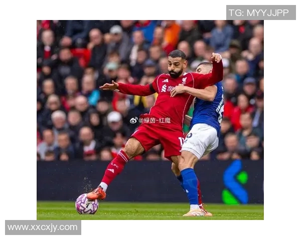 热刺与利物浦激战正酣实时比分更新与精彩瞬间回顾