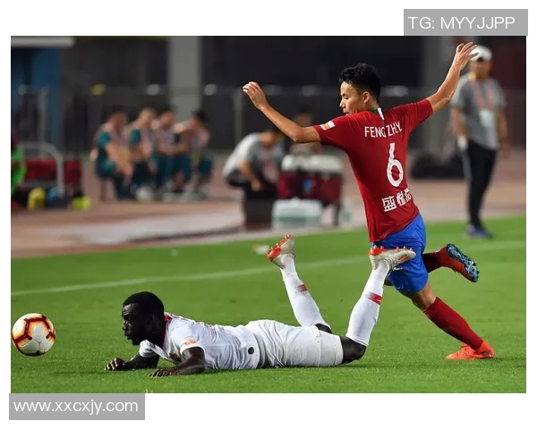 深圳足球队在足球团队协作排行榜中荣获第九名展现出强大团队精神与协作能力